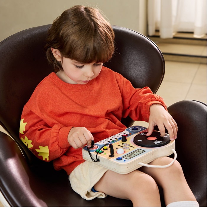 Gioco musicale Busy Board Dj 36+ - immagine 2